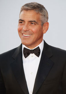 Photos of George Clooney Filming Up in the Air, His ER Episode Airs March 12, Letting David Beckham Stay in Lake Como Villa