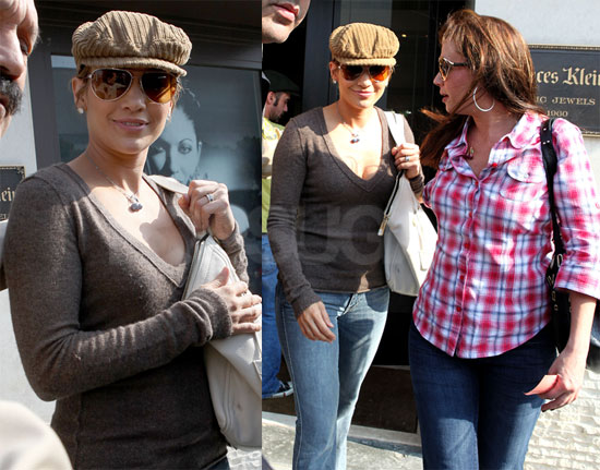 Jennifer Shops With Leah
