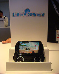 geeksugar Puts the PSP and PSP Go Head-to-Head With LittleBigPlanet