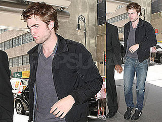Photos of Robert Pattinson in NYC 2009-06-02 11:00:00