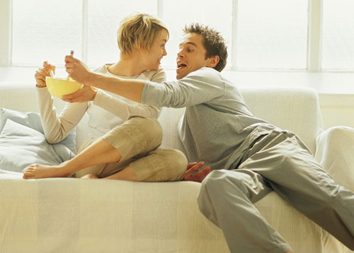Does Seeing Someone Eat Make You Want to Eat Too?