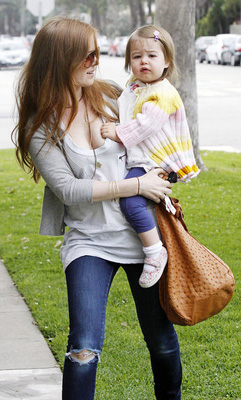 Celeb Style: Isla Fisher
