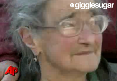 Italy Earthquake: Elderly Woman Knitted as She Waited For Rescue