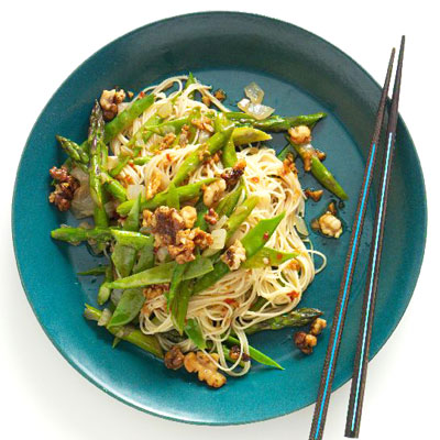 Sunday Dinner: Spring Noodle Stir-Fry 