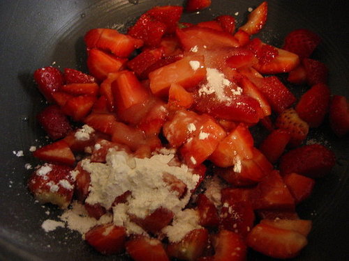 Strawberries and Cream Cake Strawberries and Cream Cake