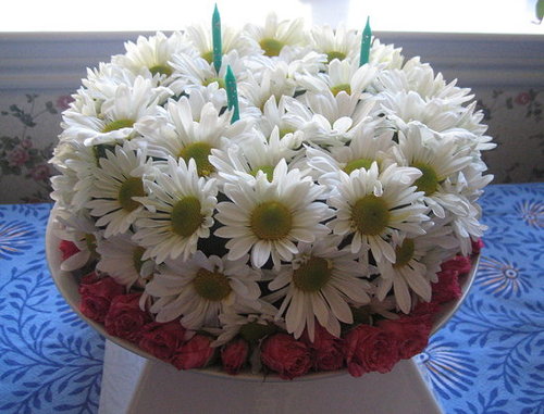 Inedible Flower Cake Is Sugar Free and Delicious to the Eye