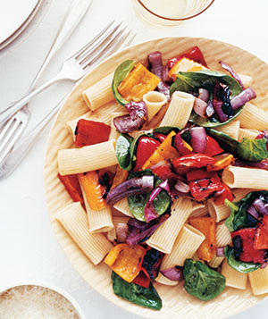 Fast & Easy Dinner: Rigatoni With Grilled Peppers and Onions Fast & Easy Dinner: Rigatoni With Grilled Peppers and Onions