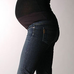Comfy and Chic Maternity Gear Must Haves
