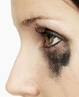 What Makes Mascara Waterproof? 
