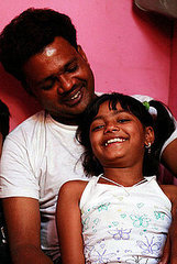 Father of Slumdog Star Denies Putting Daughter Up For Sale 