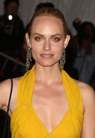 Amber Valletta