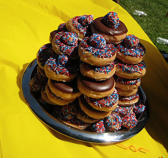 Detectives Love Donuts!