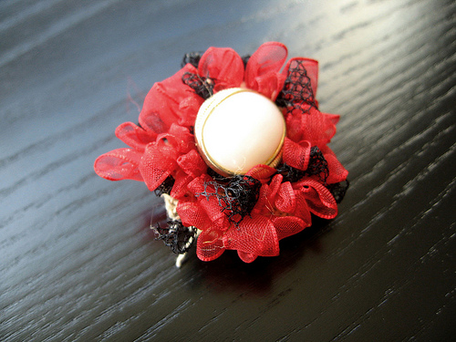 BROOCH