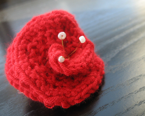 BROOCH