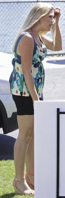 Cougar Town Style: Laurie Keller
