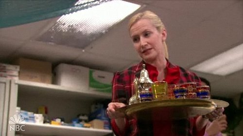 8 Alternative Uses For Serving Trays
