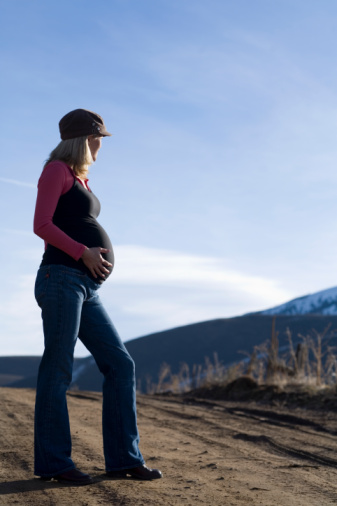 Is it OK for Pregnant Women to Stand for Long Periods of Time?