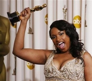 Beauty Byte: Jennifer Hudson Signs With Avon