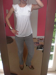 Look of the Day: Girly Casual