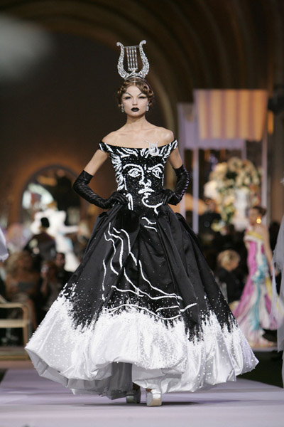Modelwalk_Tony_14482245_600 Modelwalk_Tony_14482245_600