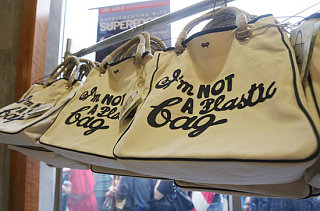 Fab Flash: "I'm Not a Plastic Bag" Banned in China 