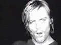 FABTV: Bryan Adams "The Only Thing That Looks Good on Me is You" 