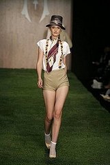 LA Fashion Week Spring 2008, Monarchy: Love It or Hate It? 