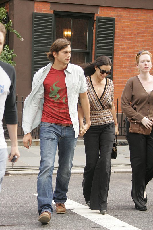demi_moore_ashton_04_wenn5008179.preview_0 demi_moore_ashton_04_wenn5008179.preview_0
