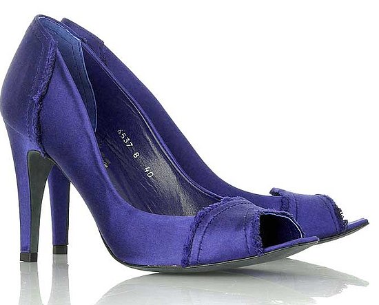 Guess Who Designed These Sexy Satin Pumps? Guess Who Designed These Sexy Satin Pumps?