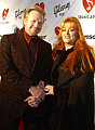 Sugar Bits - Wynonna Judd Files for Divorce from Jailed Husband