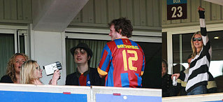 Kate Watches Pete Display His Athletic Side