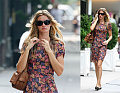 Gisele Turns 27 While BF Tom Turns Daddy