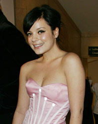 Lily Allen Announces She Is Pregnant