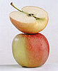 Another Reason to Love Apples: Calorie Intake Decrease