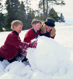 Holiday Fit Tip: Get the Kids Outside