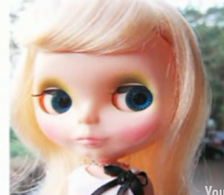 Blythe: The Anti-Barbie