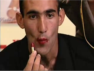 Pucker Up Boys!
