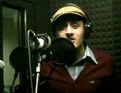 Dude Sings Like a Lady! Dude Sings Like a Lady!
