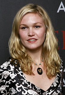 Julia Stiles Cast in The Bell Jar