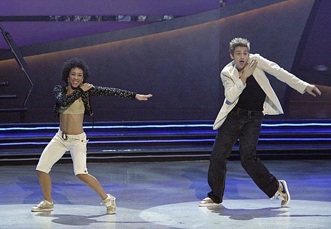 sabra-neil-hiphop_D2Y9076_2 sabra-neil-hiphop_D2Y9076_2