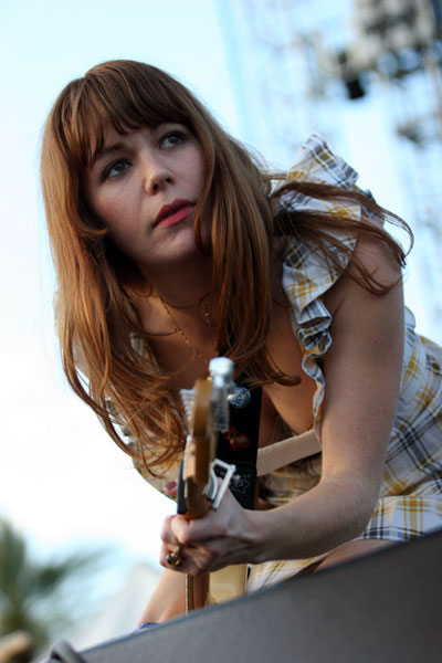 Music Video: Rilo Kiley, "Silver Lining"