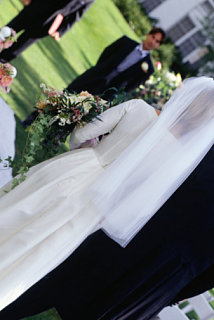 How To Put Together Your Wedding Slide Show