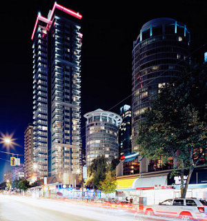 How to Take Great Night Photos Without Your Tripod