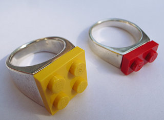 Totally Geeky or Geek Chic? Brickwall LEGO Ring