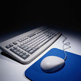 Geek Tip: Keep Your Mouse Clean With Paper