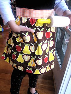Yummy Link: Make Your Own Lined Apron