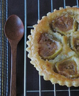 Yummy Link: Fig Almond Tartelettes