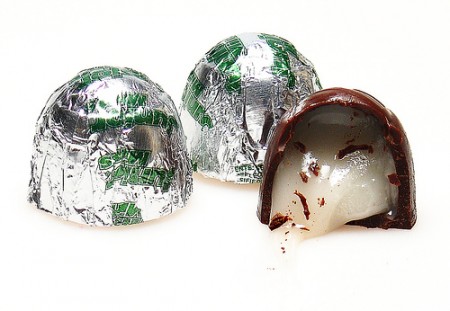Yummy Link: Junior Mints Deluxe