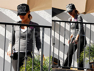 Jessica Alba Showing Off That (Nonexistent) Bump!