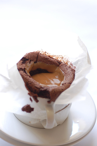 Yummy Link: Chocolate Soufflé With Dulce de Leche